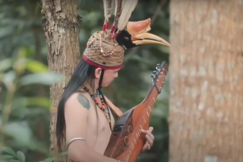 Sape dan Irama yang Menghidupkan Orang Mati