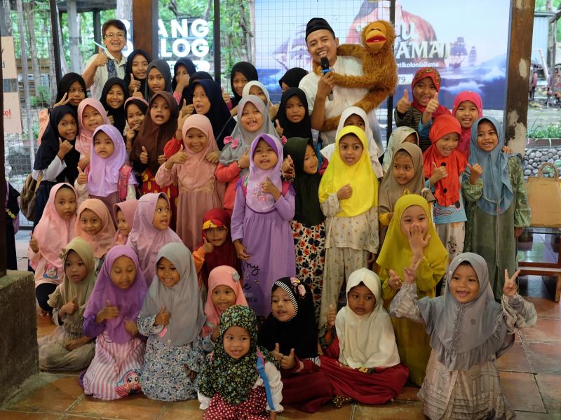 Cari Pahala via 'Jalur Berbagi Ilmu' dengan Program Santrendelik Autentik