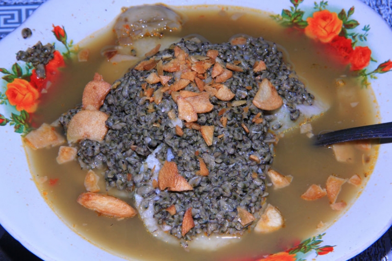 Ketika Kerang Kecil Bertemu Lontong di Jawa Timur