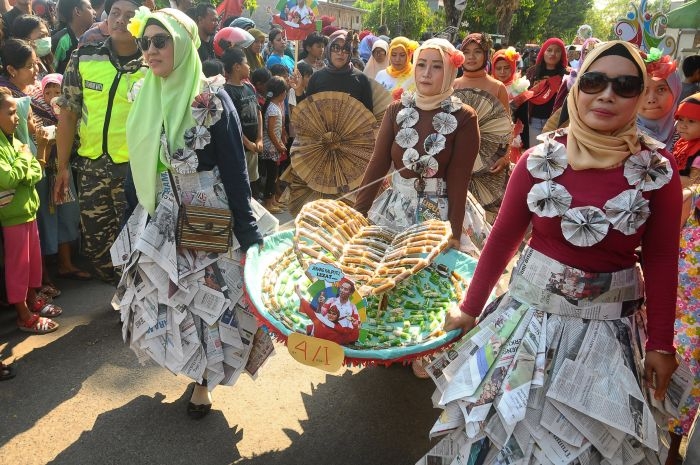 Perpaduan Sejarah dan Eksistensi dalam Tradisi Tebokan Jenang