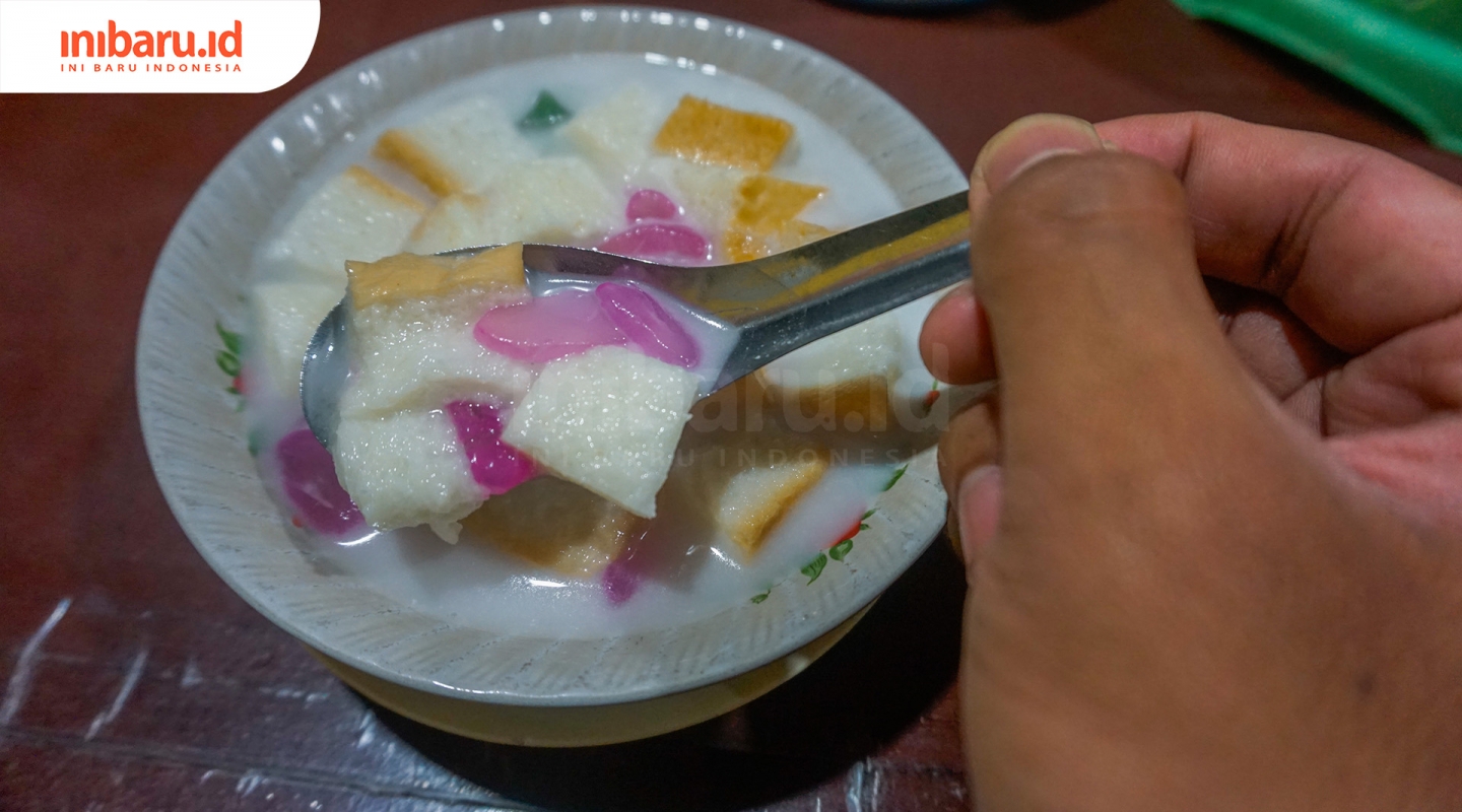 Wedang Roti Khas Semarang, Tawarkan Rasa Nikmat dan Hangat